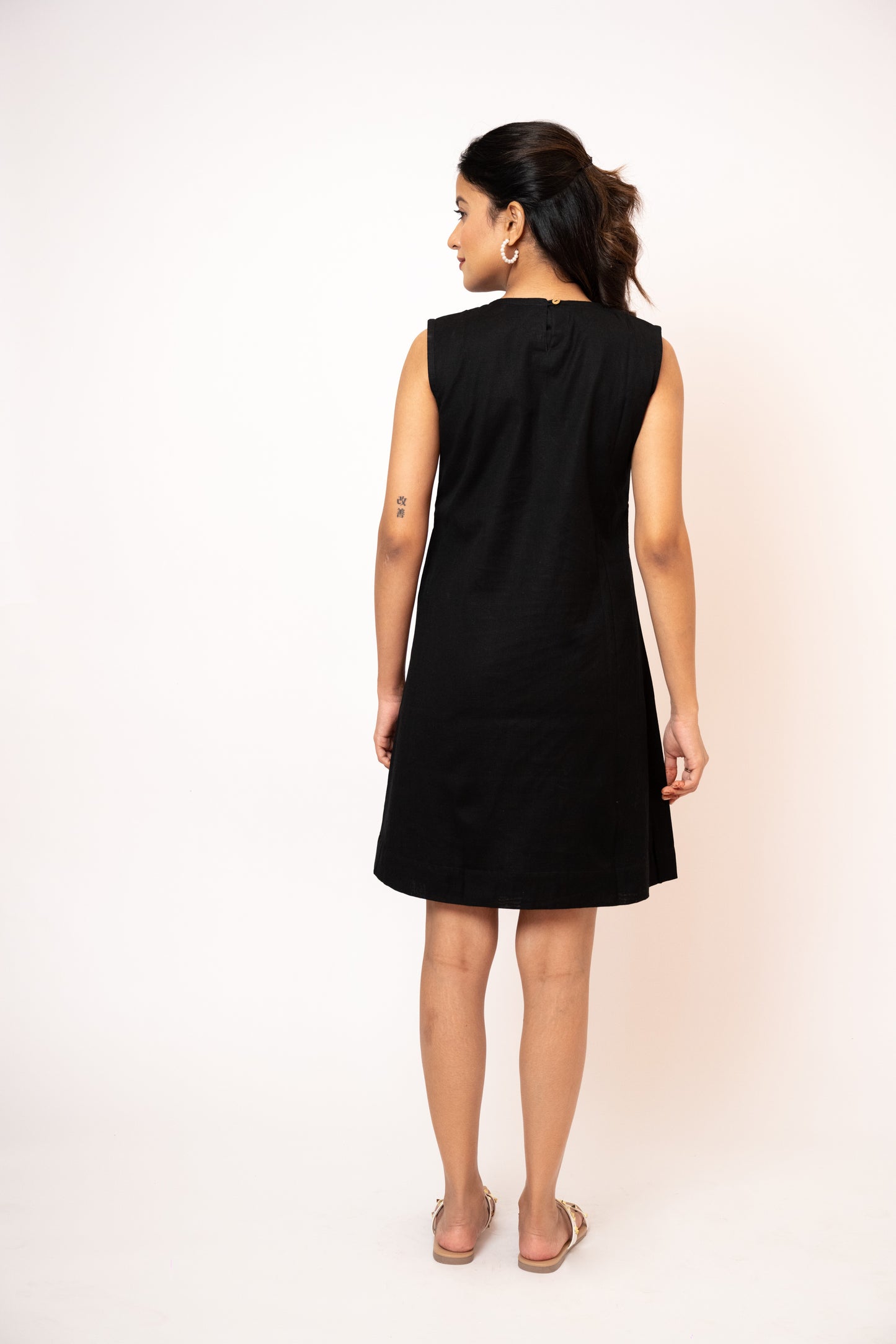 Peony Ray Black Handcrafted Dress