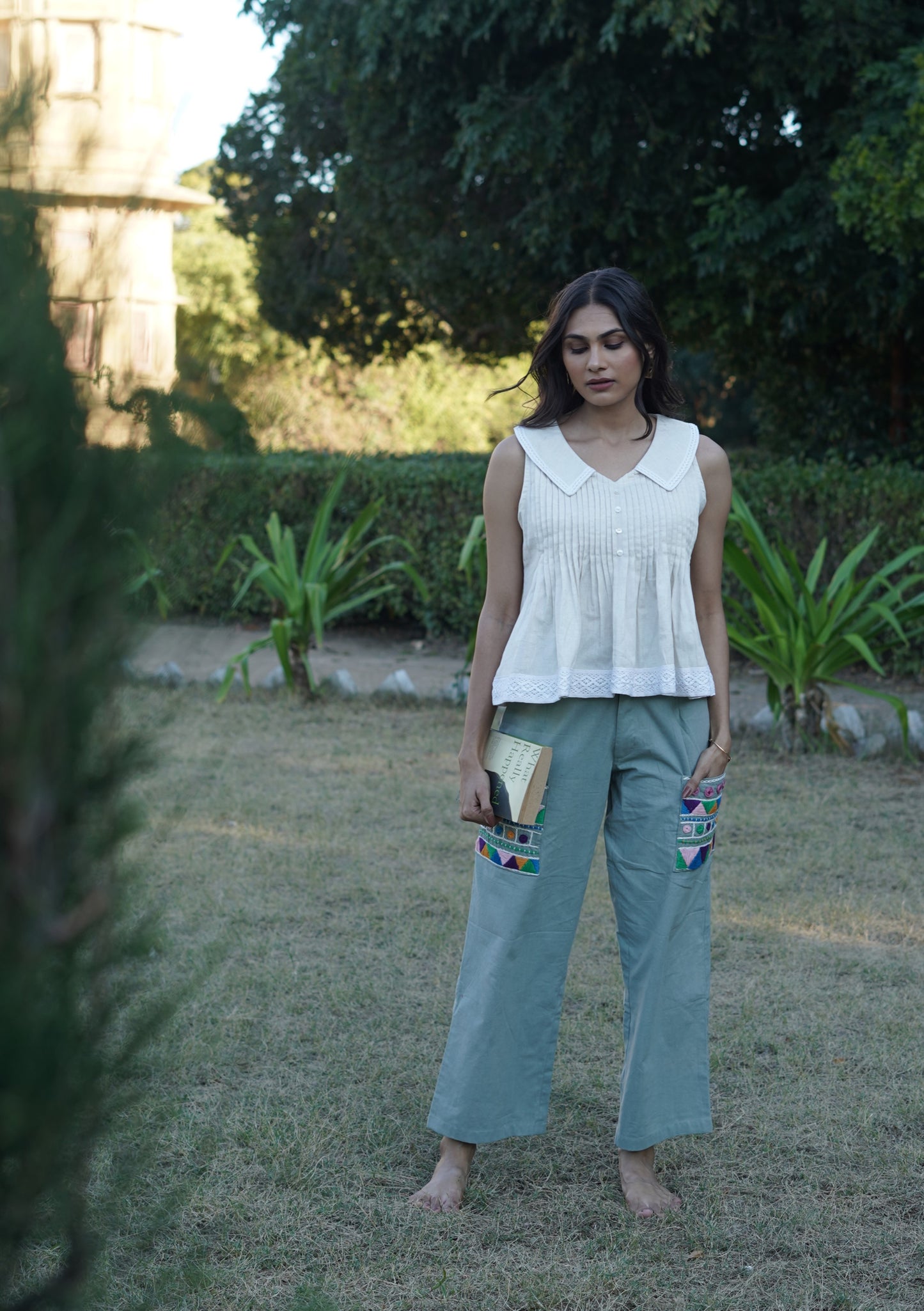 Lace Off-white Crop Top