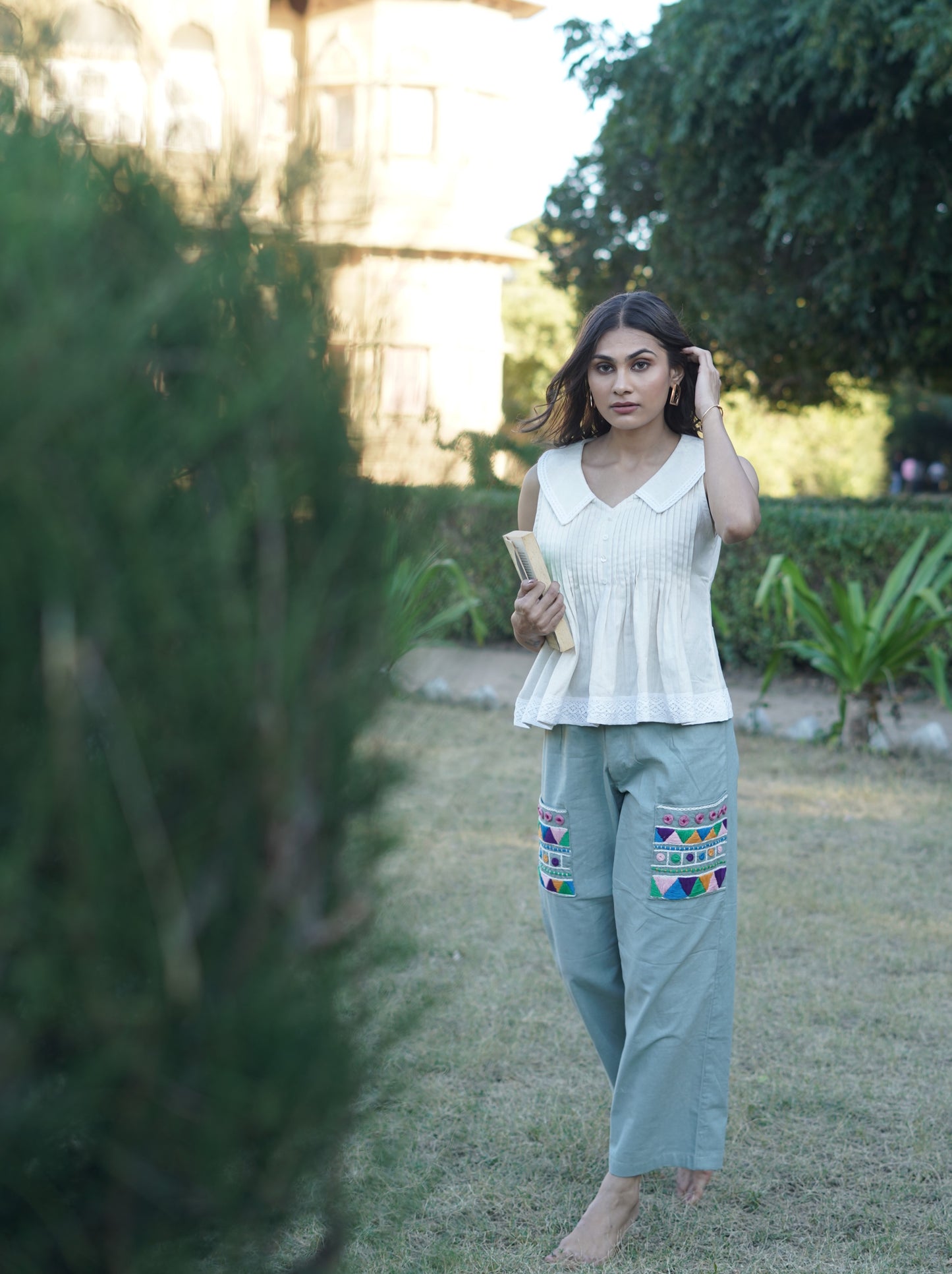 Lace Off-white Crop Top