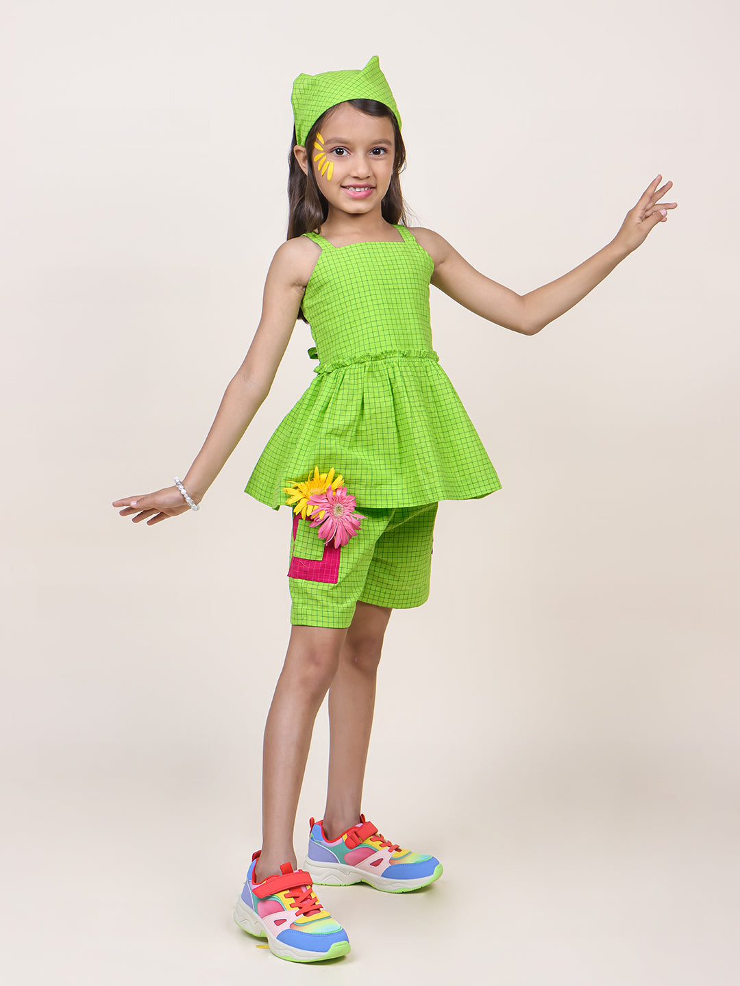 Girls Green Checks Cotton top & Shorts