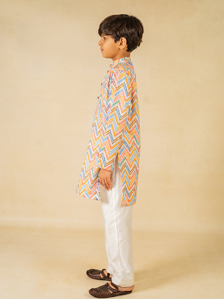 Boys Zig Zag Printed Ethnic Kurta with White Pant (Set of 2)